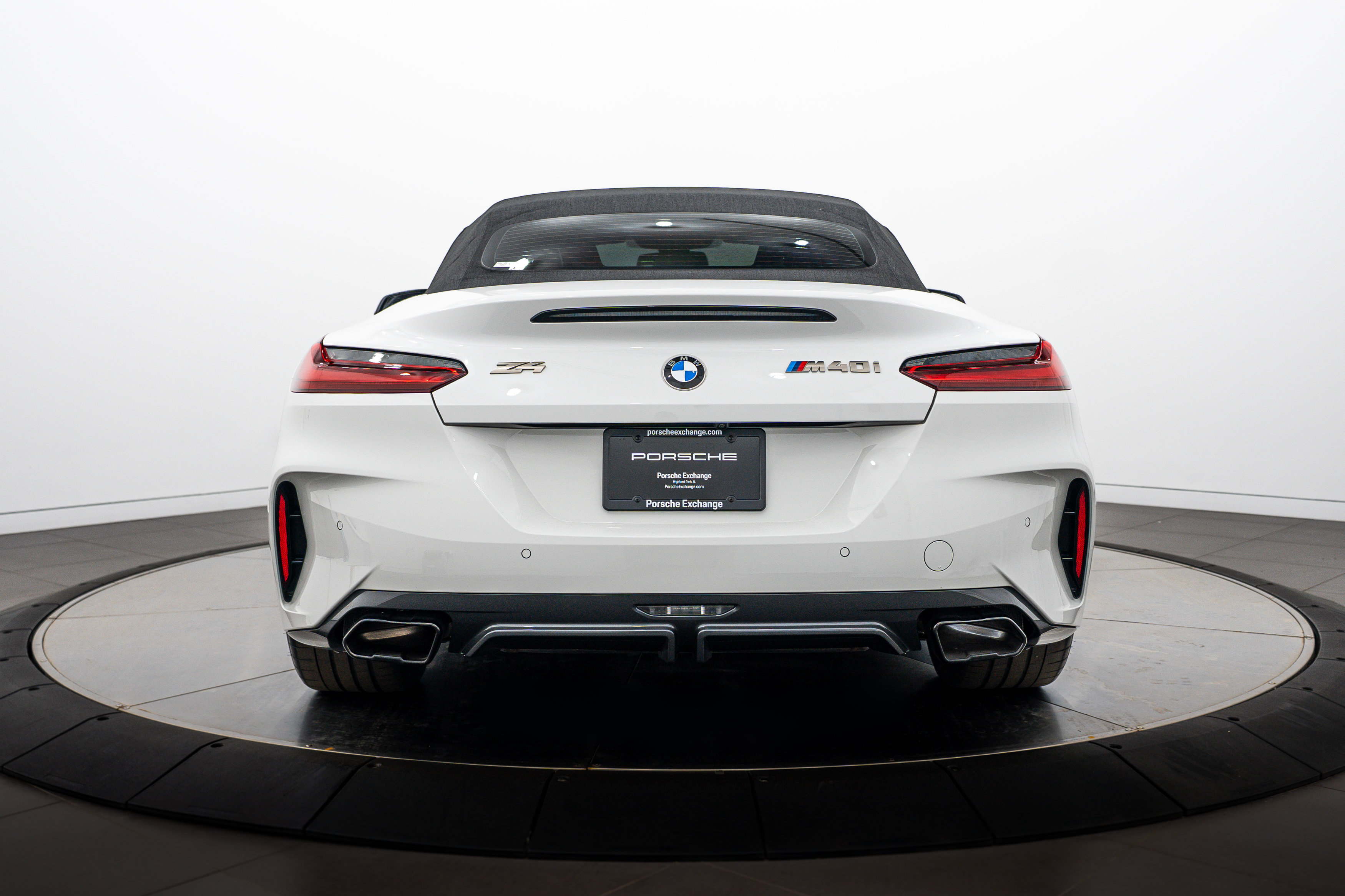 Used 2023 BMW Z4 M40i w/ Premium Package RWD image 29
