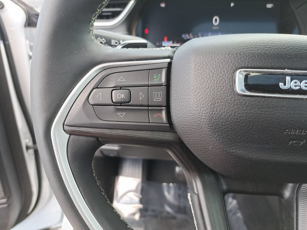 Certified 2024 Jeep Grand Cherokee Altitude AWD/4WD image 18