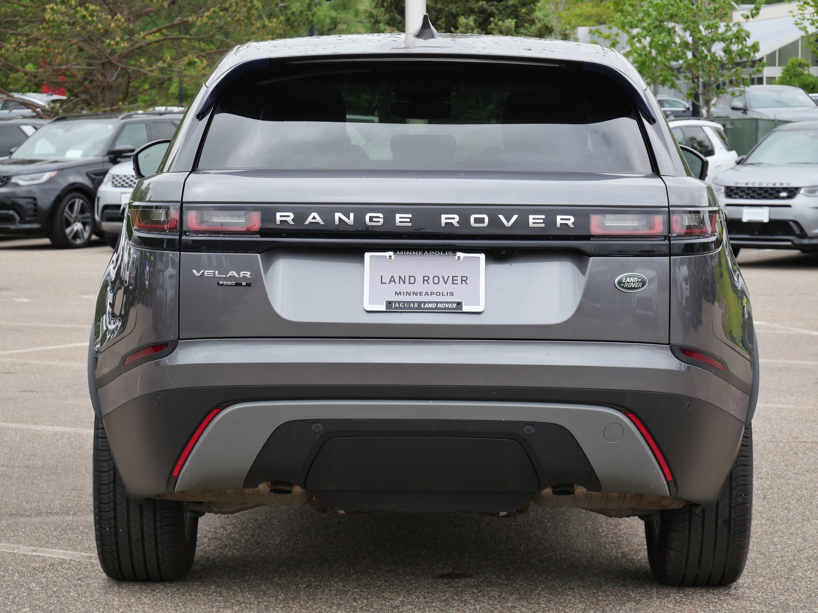 Used 2018 Land Rover Range Rover Velar S AWD/4WD image 4