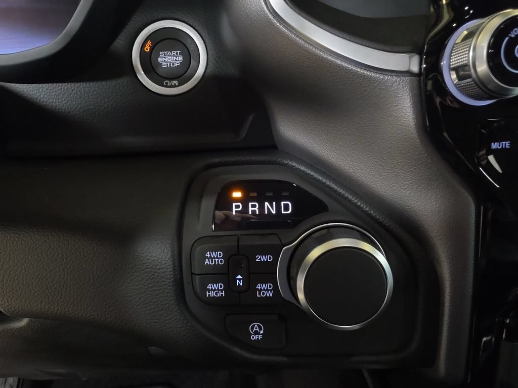 New 2026 RAM 1500 Big Horn AWD/4WD image 21