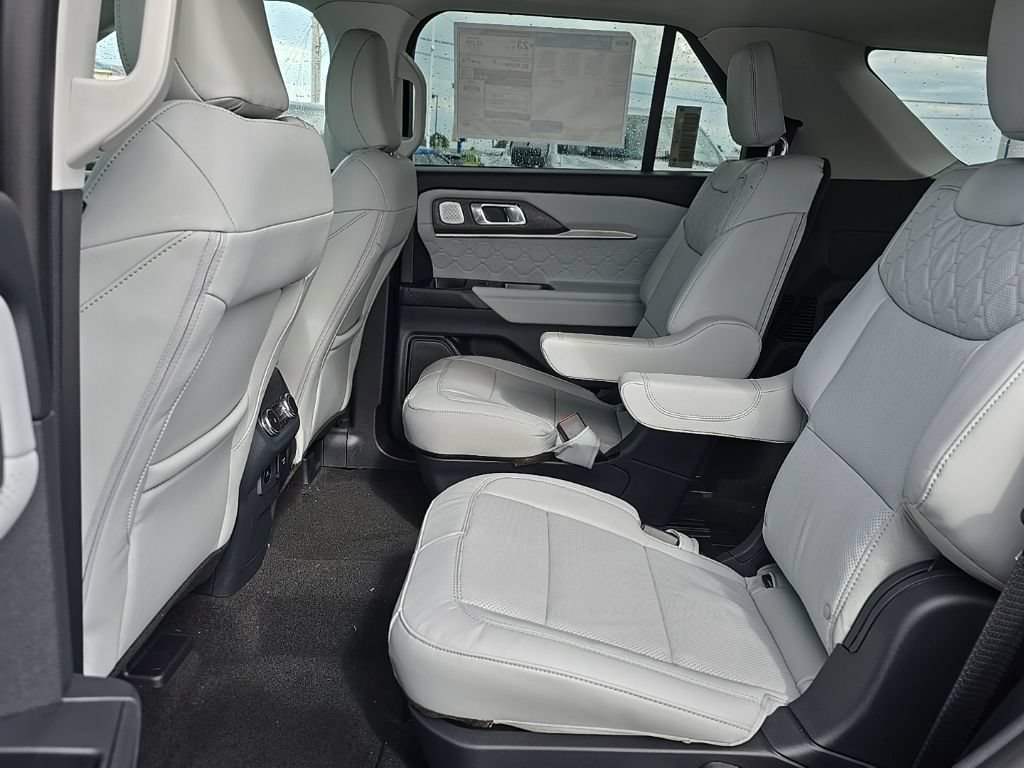 New 2026 Ford Explorer Platinum w/ LUX Leather Package AWD/4WD image 36