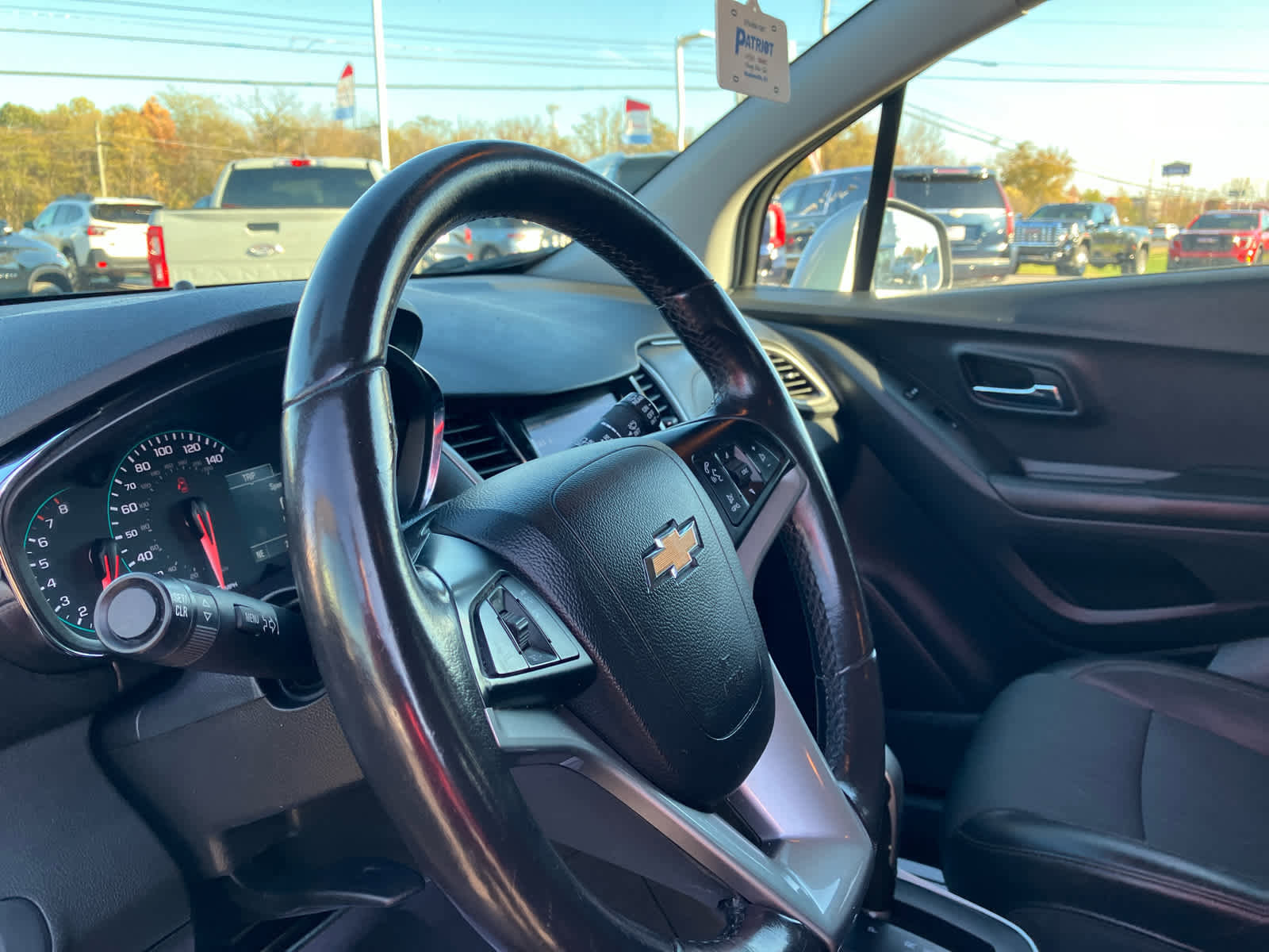 Used 2022 Chevrolet Trax LT w/ Sport Edition image 9