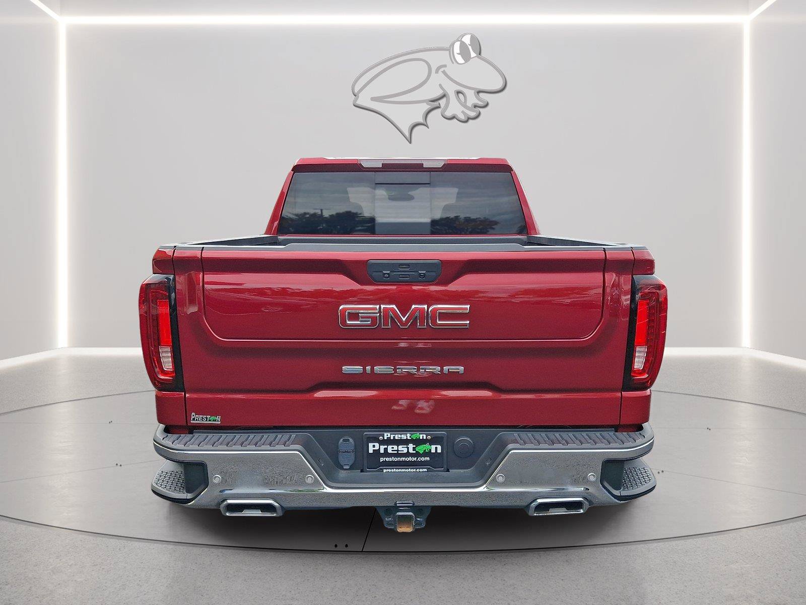 Used 2022 GMC Sierra 1500 SLT w/ SLT Premium Plus Package AWD/4WD image 4