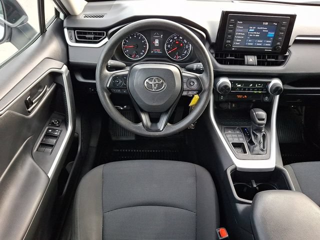 Certified 2022 Toyota RAV4 LE AWD/4WD image 11