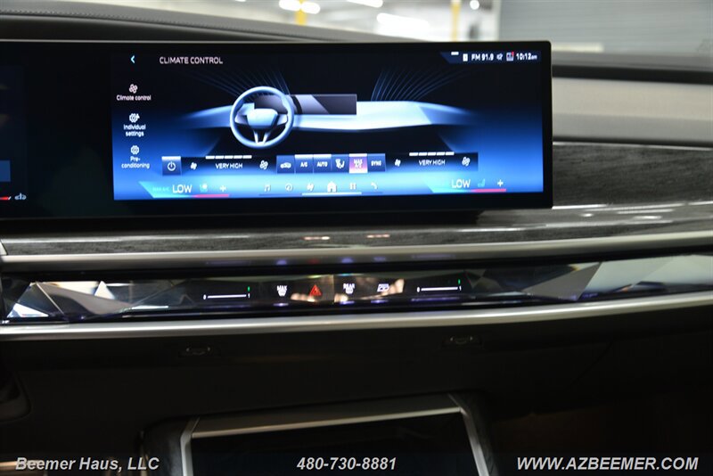Used 2023 BMW 760i xDrive w/ Executive Package AWD/4WD image 31