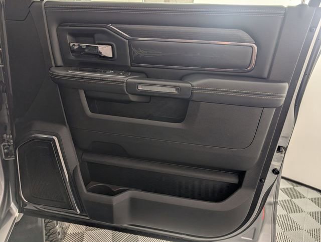 Used 2022 RAM 2500 Limited image 33