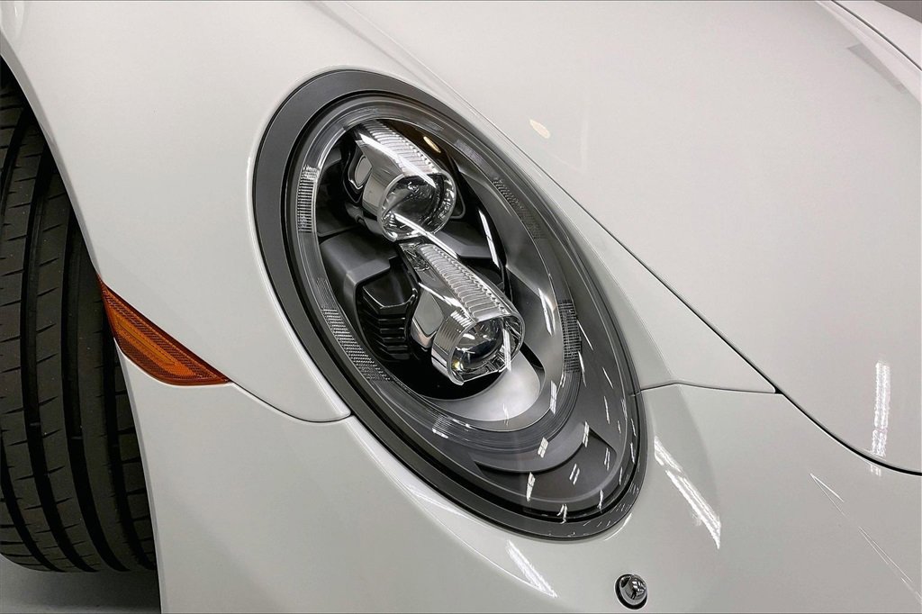 Used 2016 Porsche 911 Turbo image 29