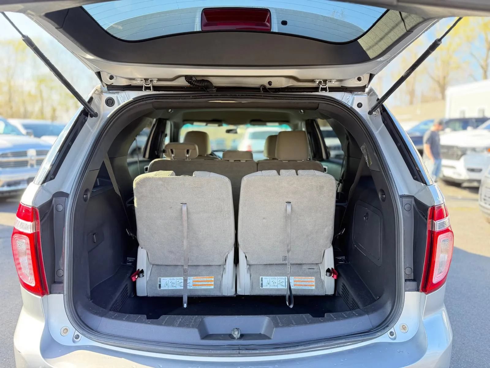 Used 2011 Ford Explorer 2WD image 11