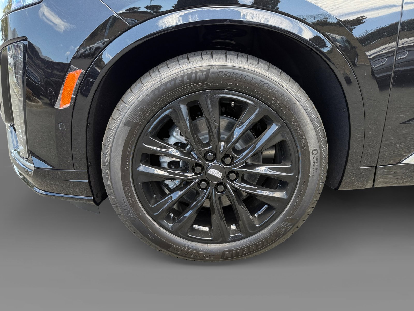 New 2025 Cadillac XT6 Premium Luxury w/ Platinum Package image 9