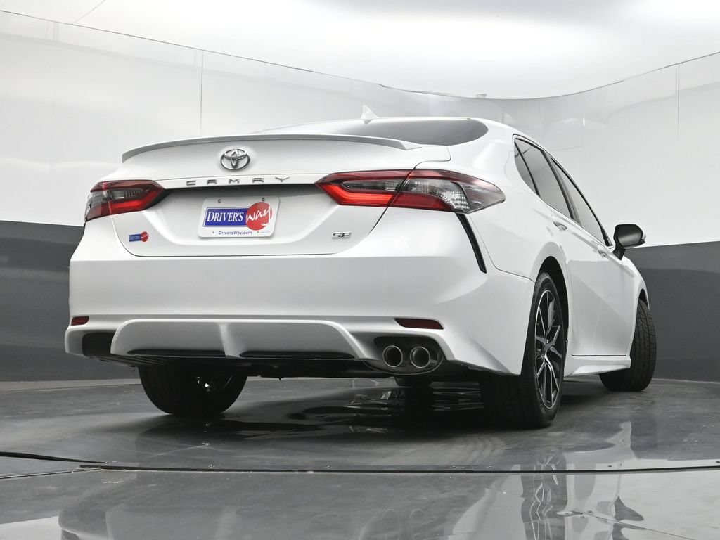 Used 2024 Toyota Camry SE FWD image 30