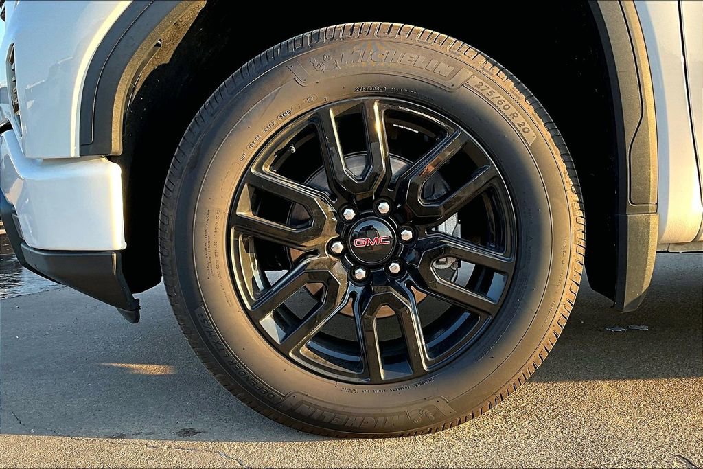 Used 2024 GMC Sierra 1500 Elevation image 11