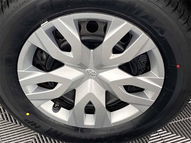 Used 2023 Toyota Corolla Cross L image 26