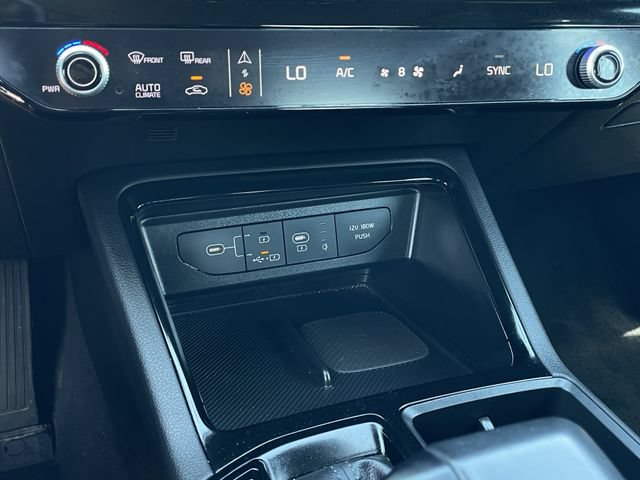 Used 2025 Kia K5 GT-Line w/ GT-Line Premium Package AWD/4WD image 19