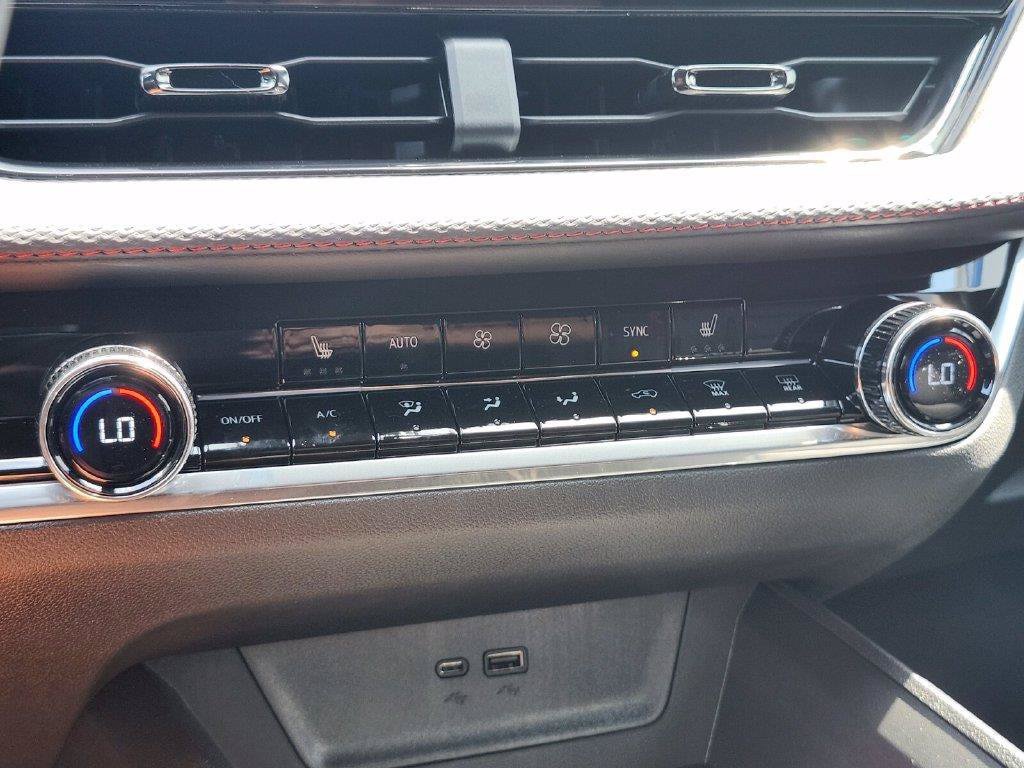 New 2027 Chevrolet Equinox RS w/ Safety and Technology Package AWD/4WD image 20
