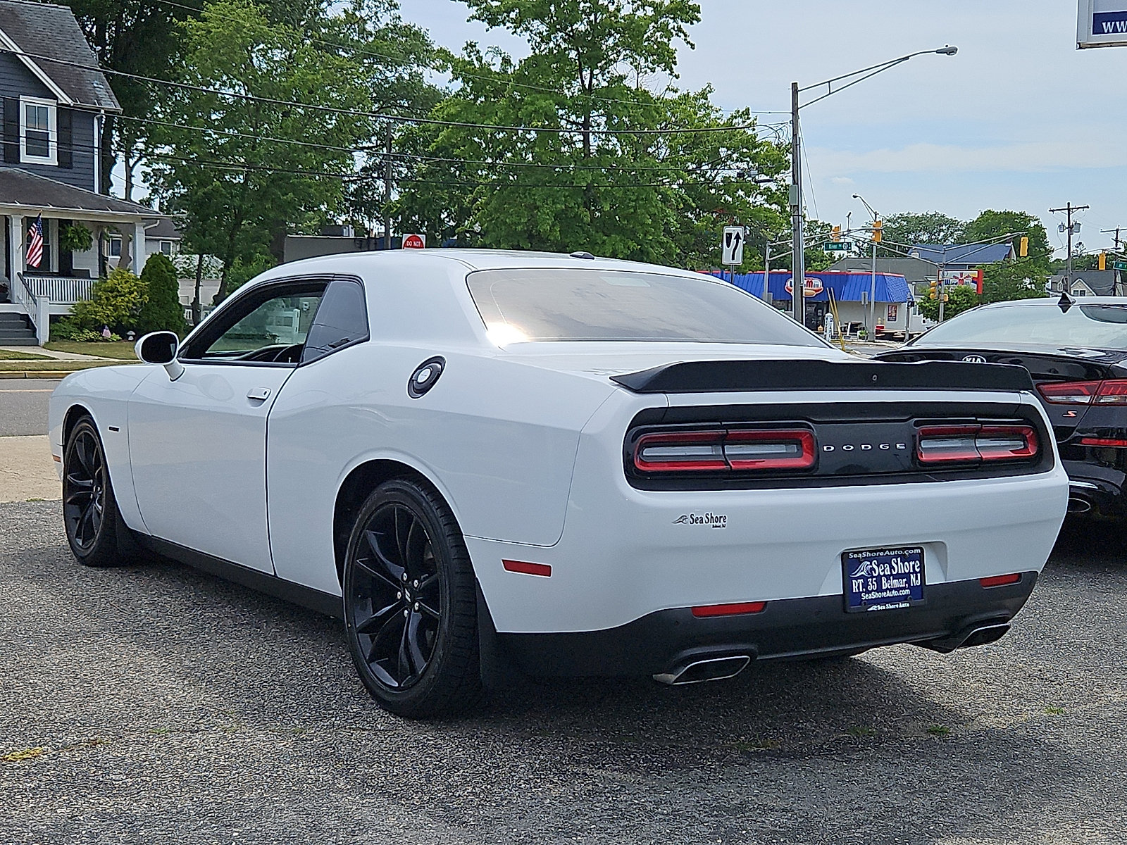 Used 2017 Dodge Challenger R/T w/ Blacktop Package RWD image 5
