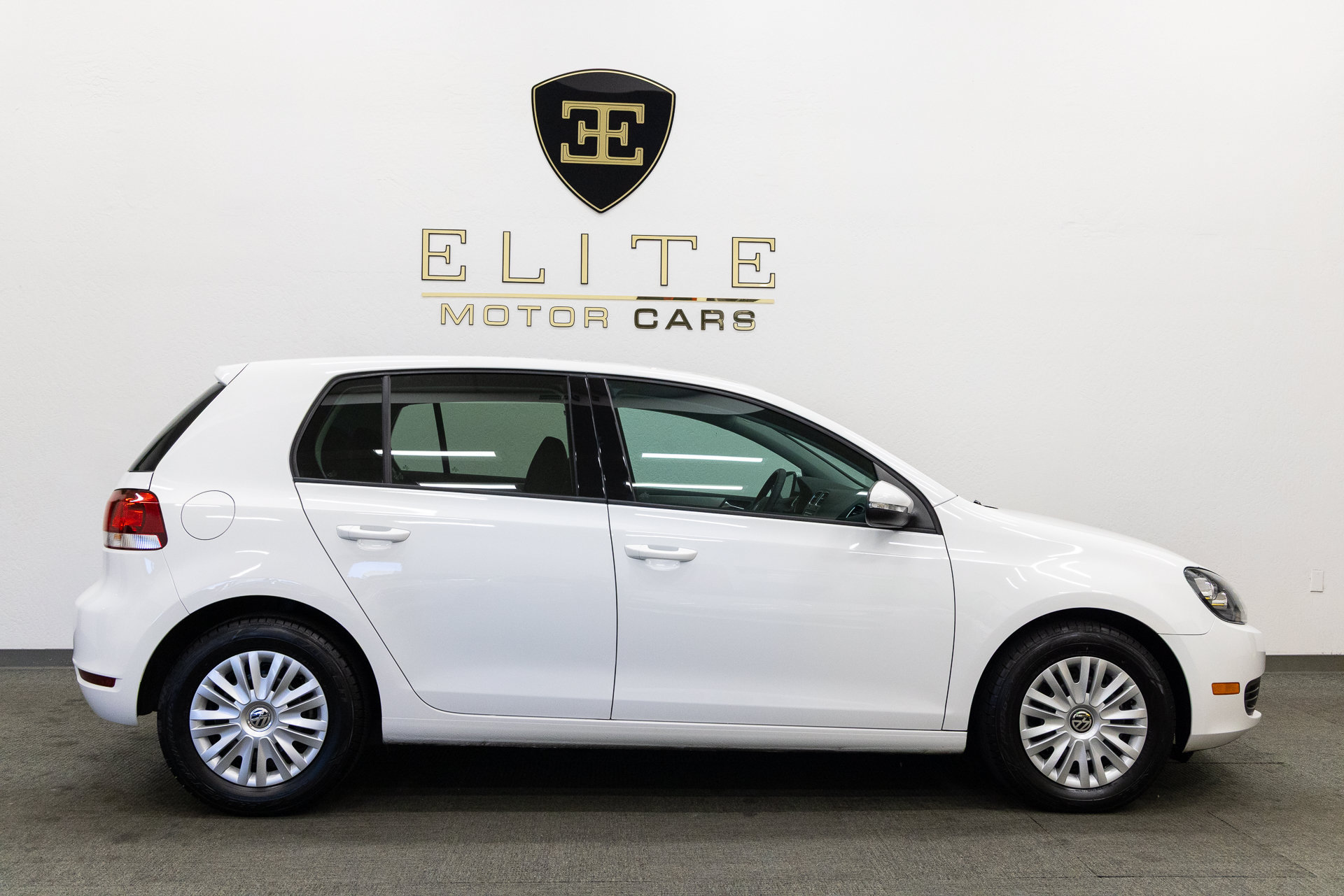 Used 2013 Volkswagen Golf 4-Door FWD image 15