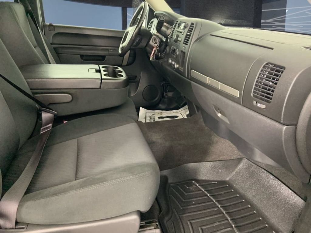 Used 2013 GMC Sierra 2500 SLE w/ SLE Preferred Package AWD/4WD image 15