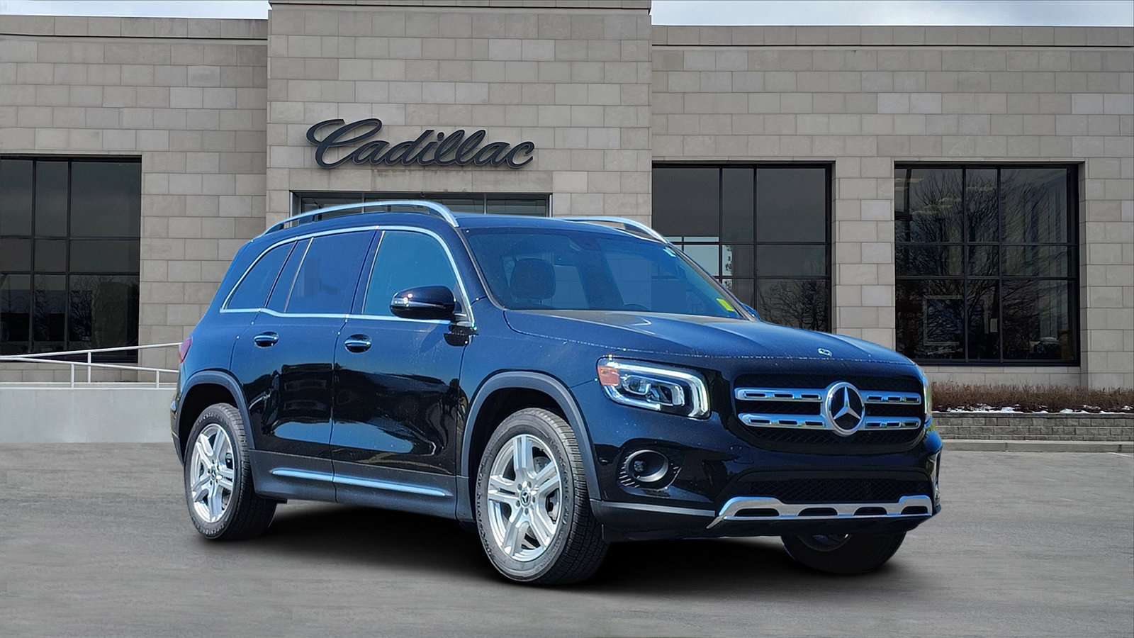 Used 2021 Mercedes-Benz GLB 250 4MATIC image 1