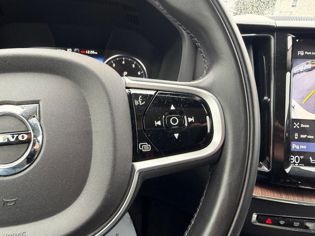 Used 2019 Volvo XC60 T5 Inscription w/ Protection Package Premier image 17