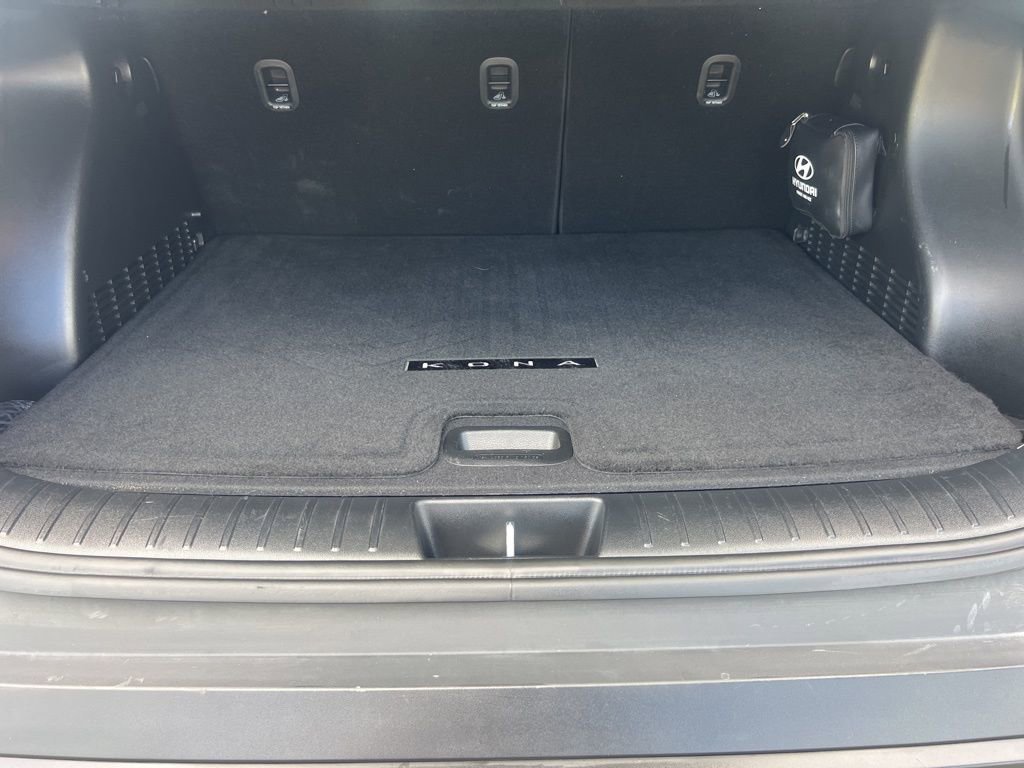 Used 2025 Hyundai Kona SEL AWD/4WD image 46