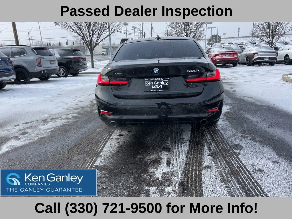 Used 2020 BMW 330i xDrive Sedan w/ Premium Package image 11