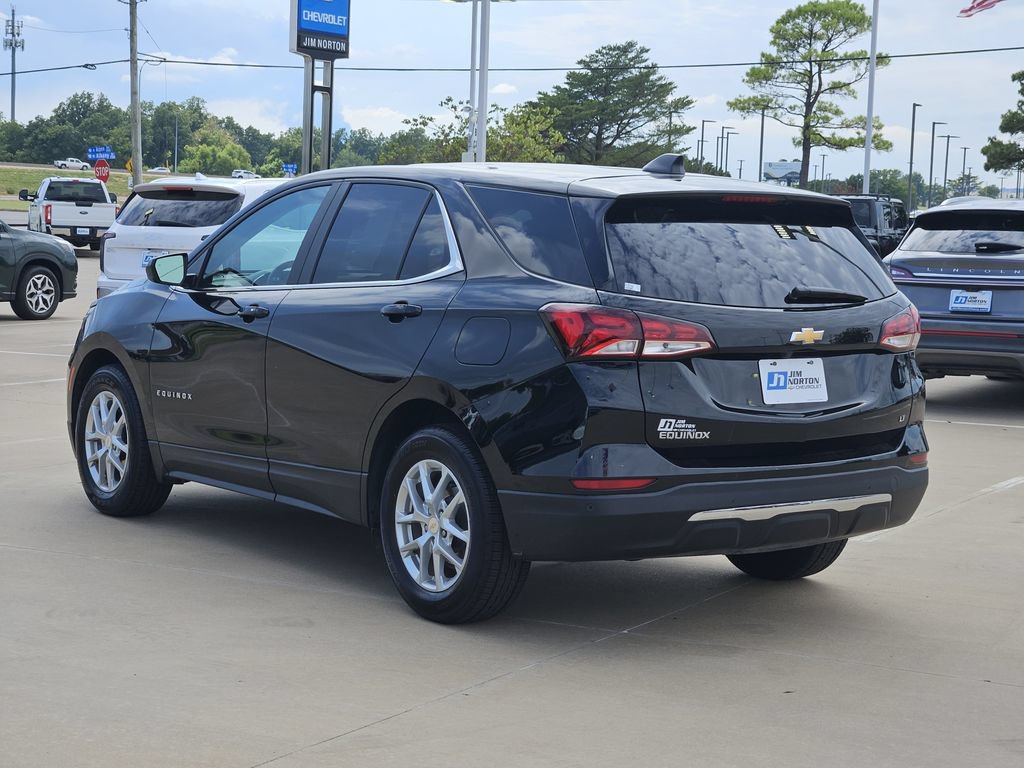 Used 2024 Chevrolet Equinox LT w/ LPO, Floor Liner Package FWD image 5