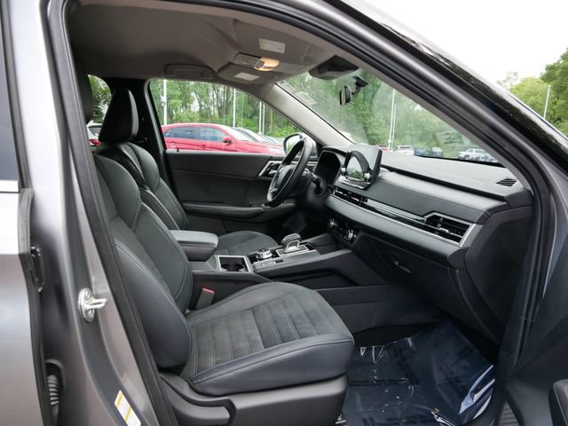 Used 2024 Mitsubishi Outlander SE AWD/4WD image 8