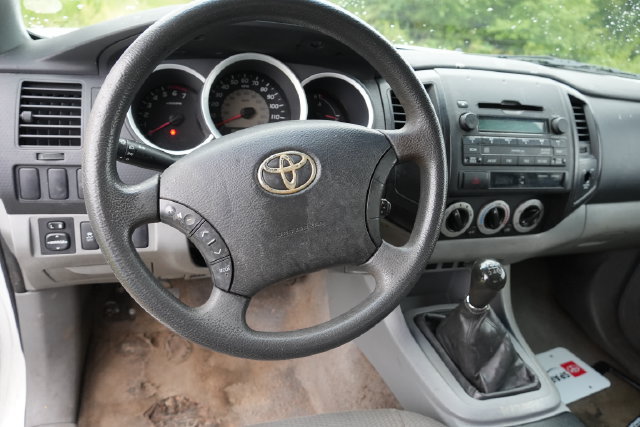 Used 2011 Toyota Tacoma 2WD Access Cab w/ Convenience Pkg image 14