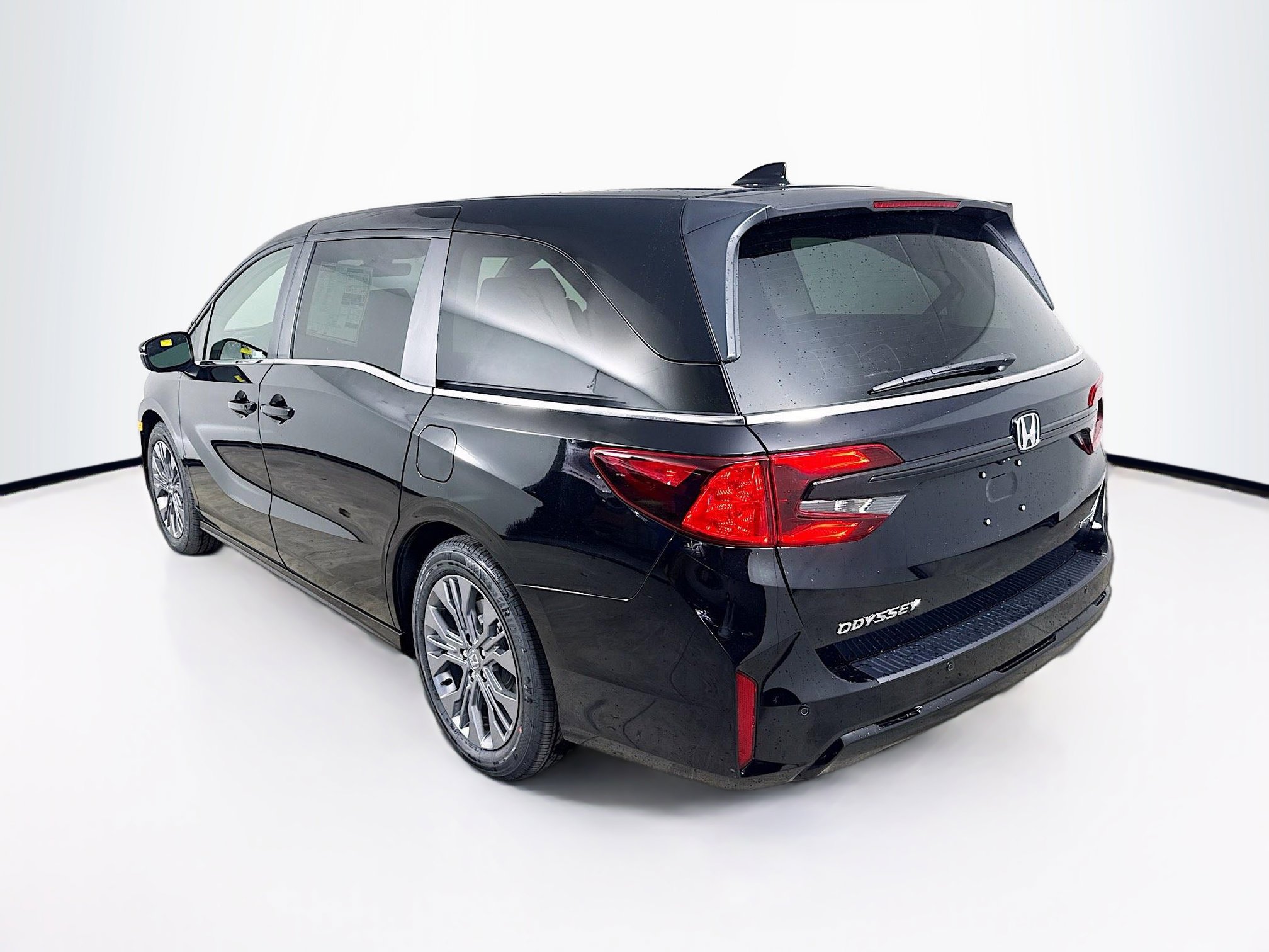 New 2026 Honda Odyssey Touring image 33