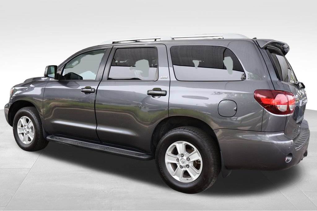 Used 2019 Toyota Sequoia SR5 AWD/4WD image 10