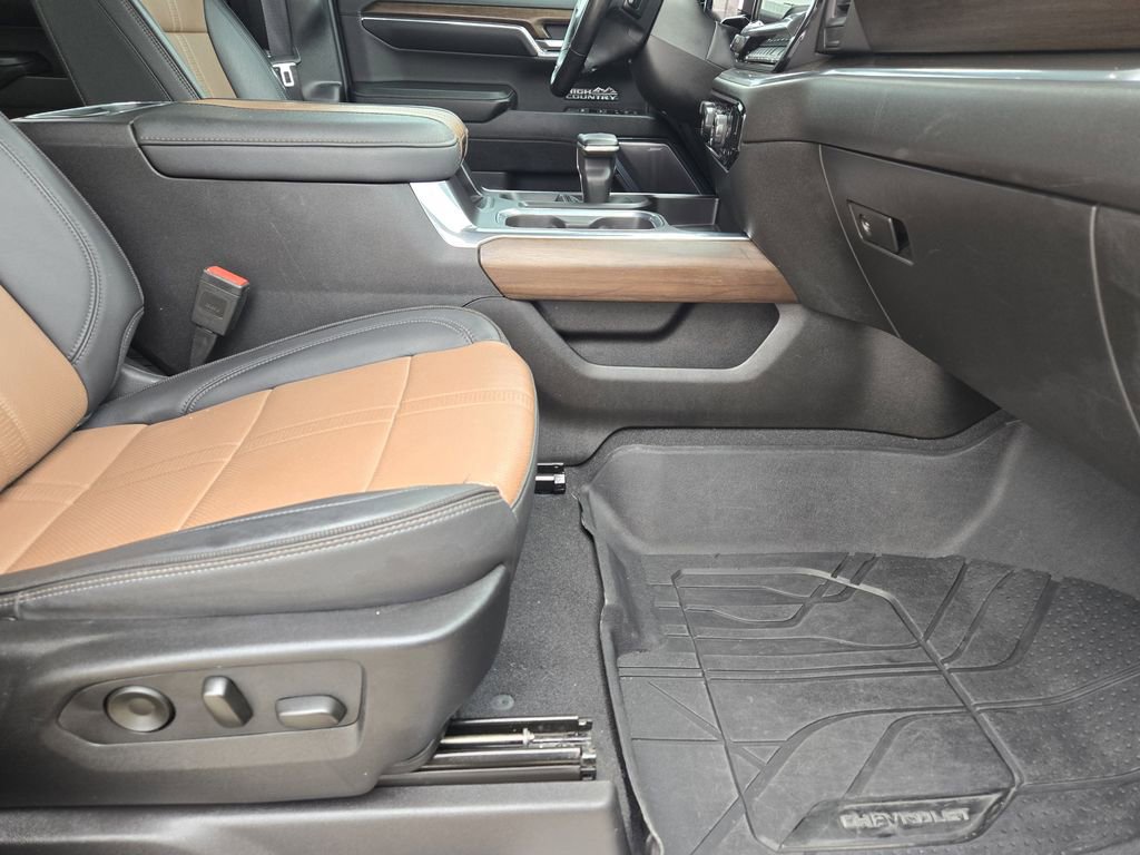 Used 2024 Chevrolet Silverado 1500 High Country w/ High Country Premium Package image 20