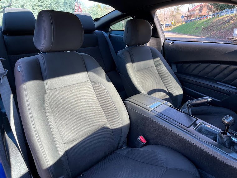 Used 2013 Ford Mustang GT Premium w/ Comfort Pkg image 34