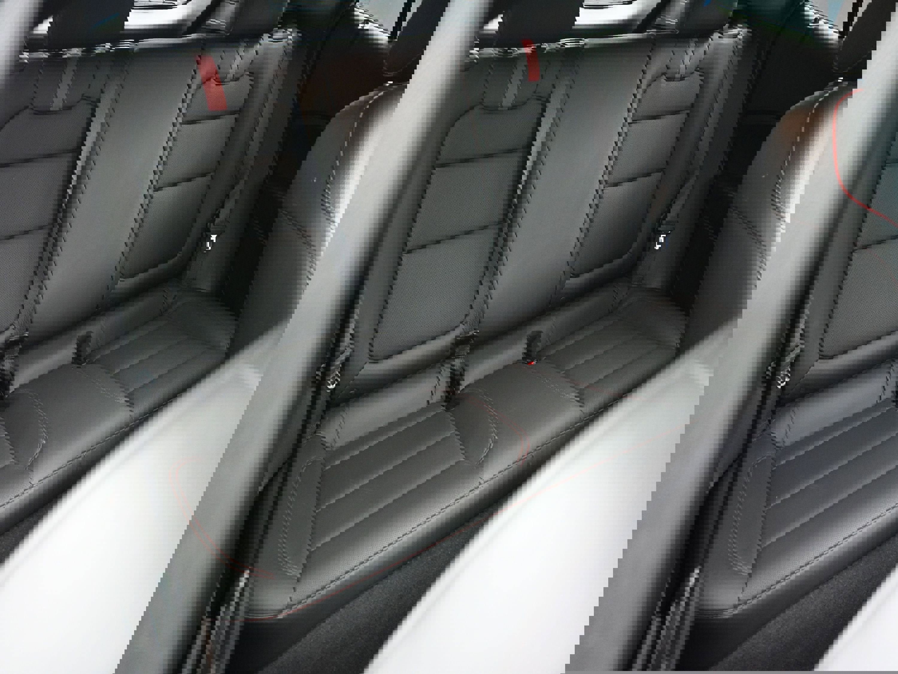 Certified 2024 Chevrolet Trax RS w/ Sunroof Package image 30