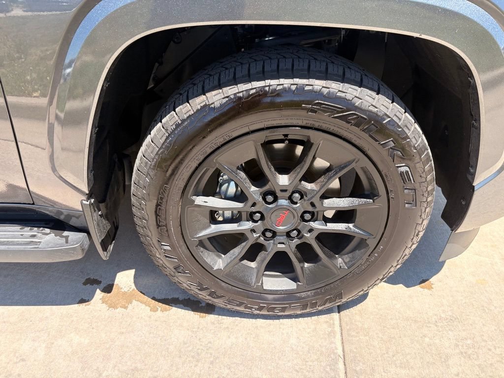 Used 2025 Toyota Sequoia Limited AWD/4WD image 34
