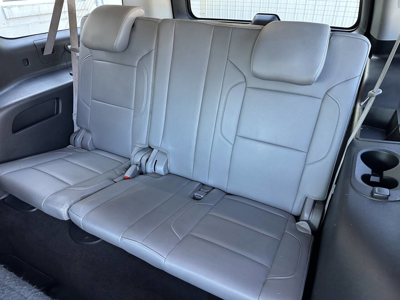 Used 2015 Chevrolet Suburban LT w/ Luxury Package AWD/4WD image 15