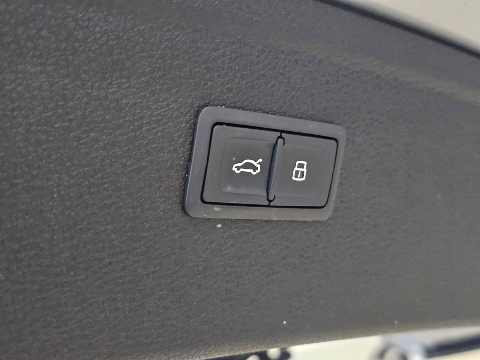 Used 2022 Audi Q5 2.0T Premium Plus image 18