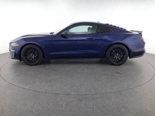 Used 2018 Ford Mustang Coupe RWD image 6