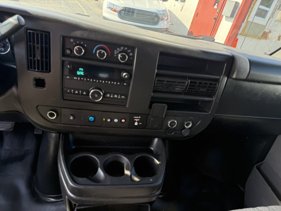 Used 2019 Chevrolet Express 2500 w/ Driver Convenience Package RWD image 15