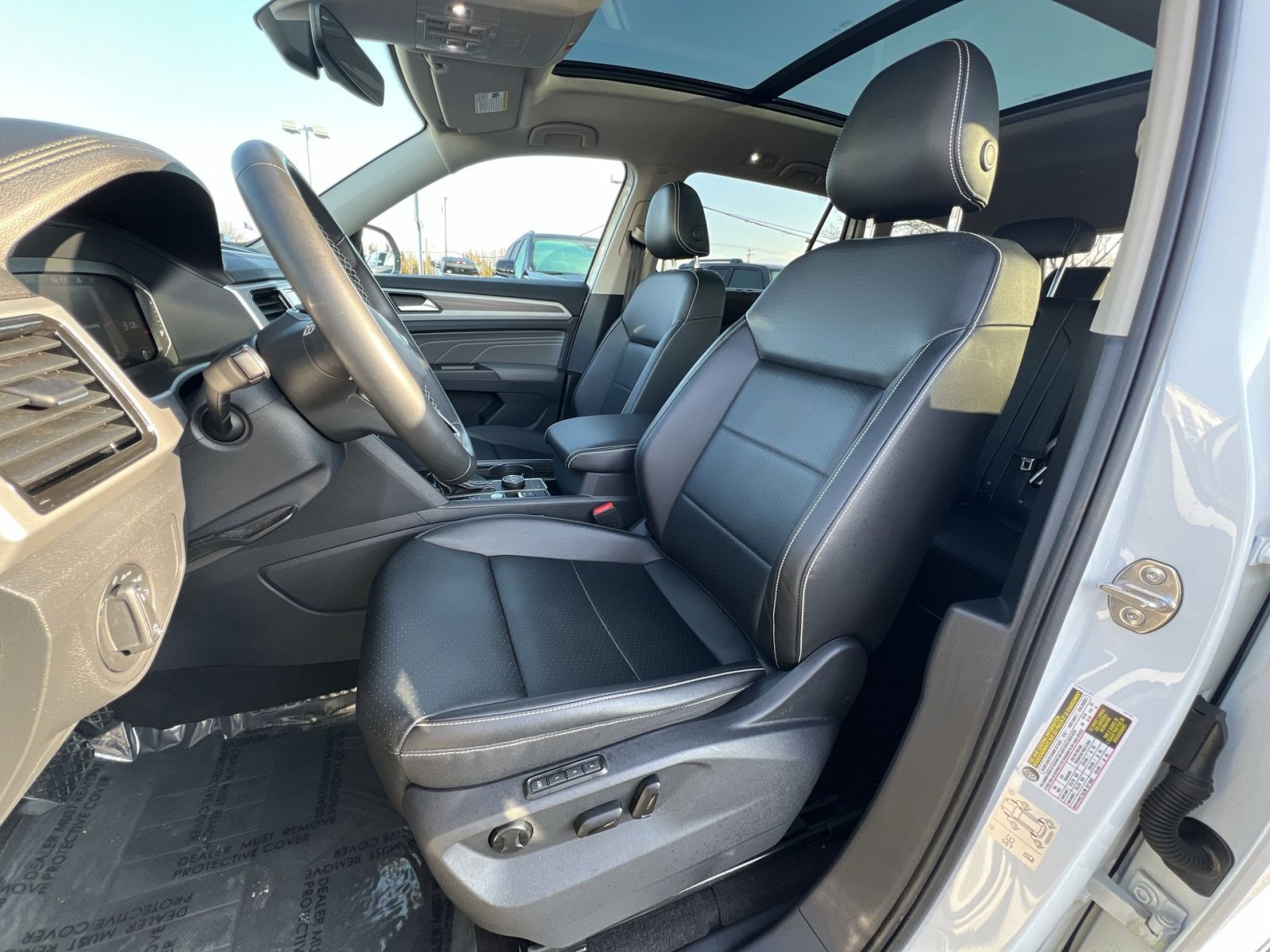 Used 2022 Volkswagen Atlas SEL image 13