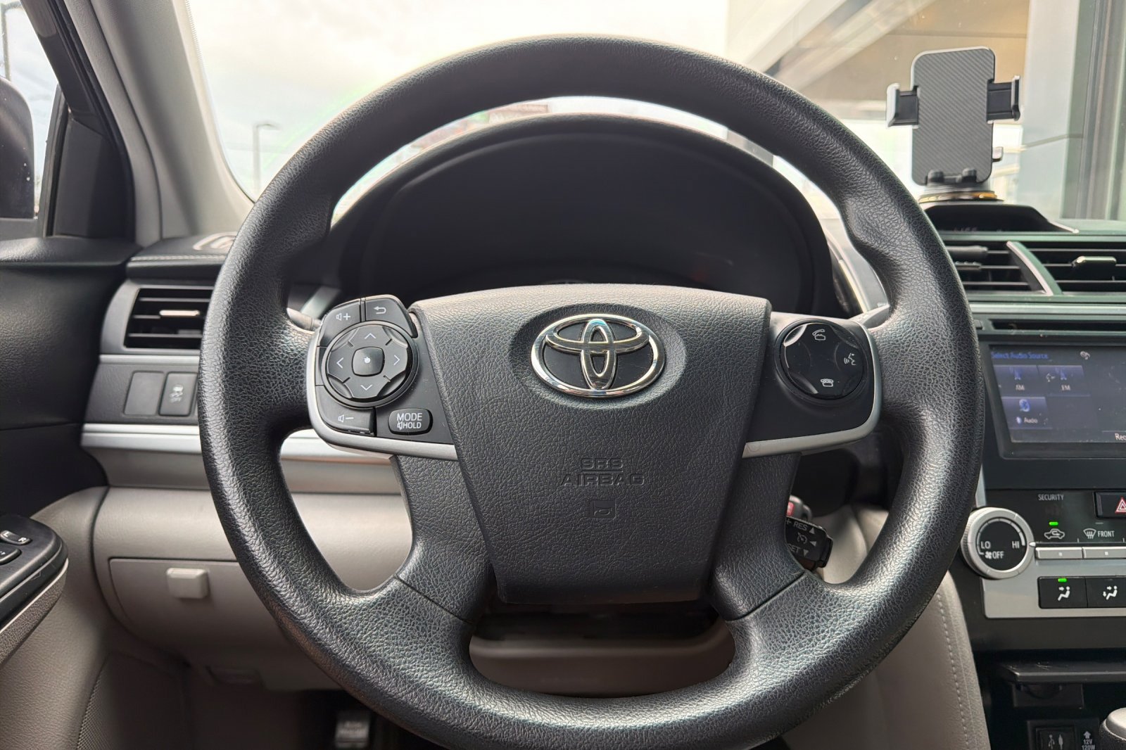 Used 2014 Toyota Camry LE FWD image 22