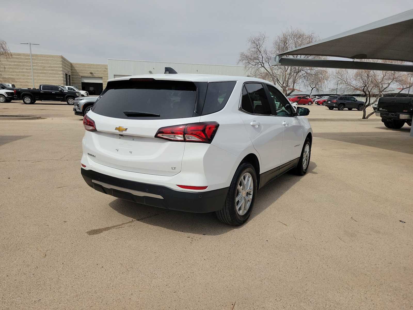 Used 2024 Chevrolet Equinox LT image 8