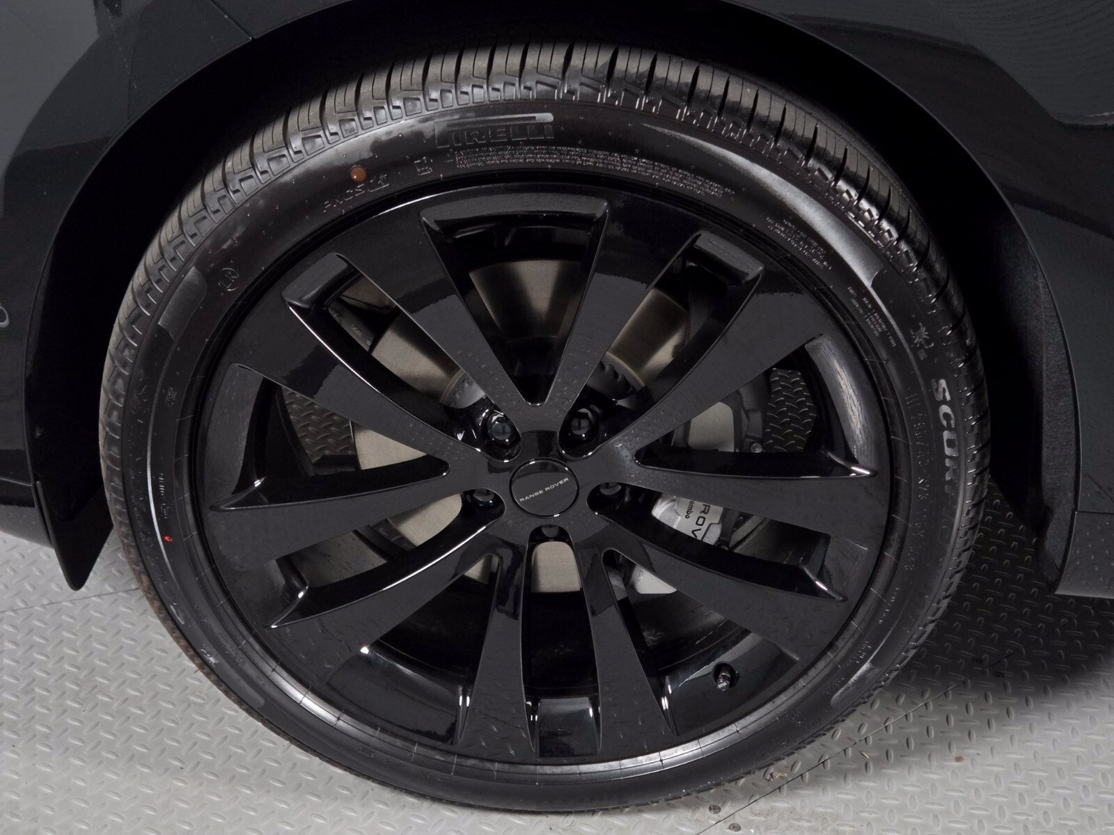 New 2027 Land Rover Range Rover Sport Dynamic SE AWD/4WD image 9