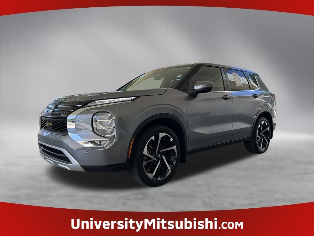 Used 2023 Mitsubishi Outlander SE