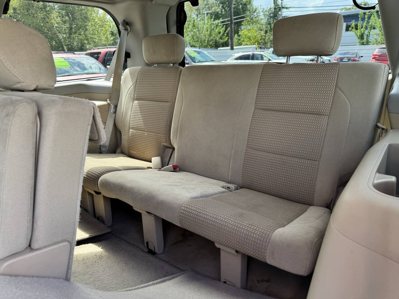 Used 2015 Nissan Armada SV RWD image 12