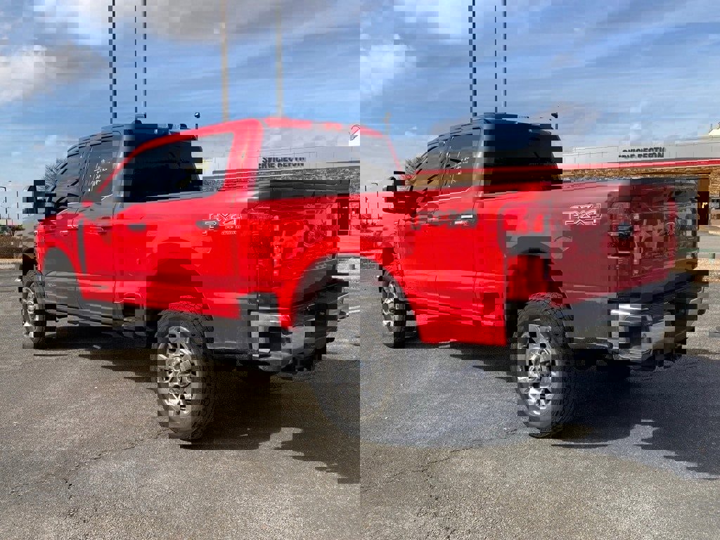 Used 2025 Ford F250 Lariat w/ Chrome Package image 7