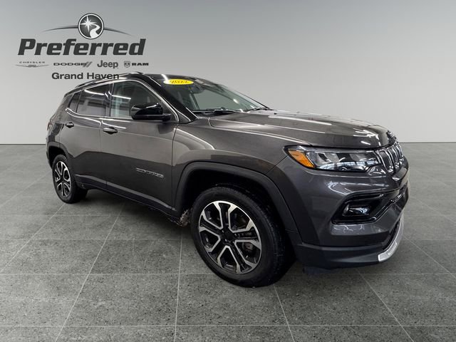 Used 2022 Jeep Compass Limited image 8