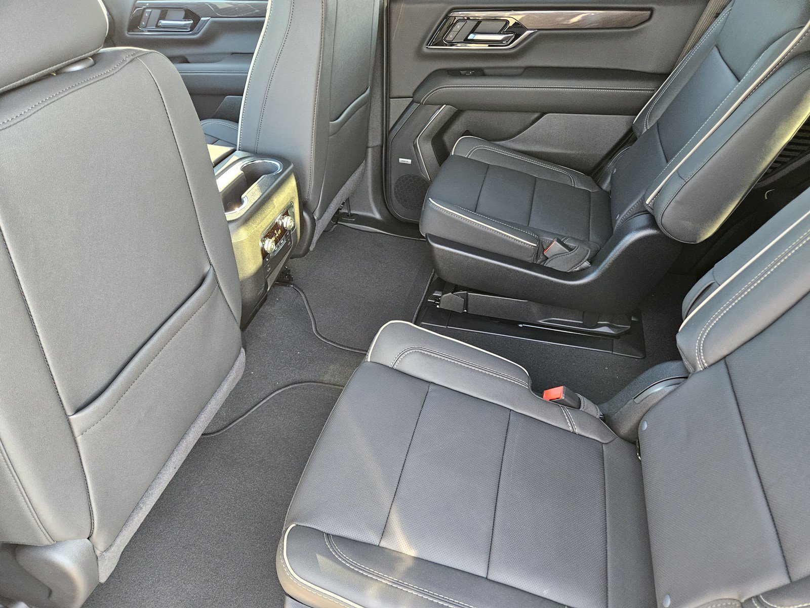 New 2027 GMC Yukon Elevation w/ Technology Package AWD/4WD image 20