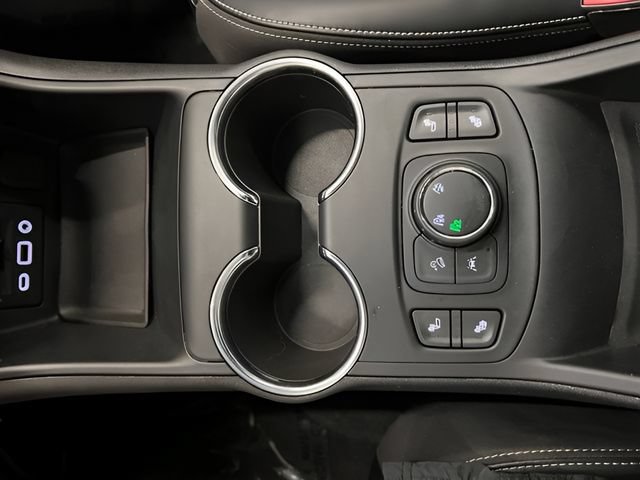 Used 2023 GMC Terrain SLT AWD/4WD image 28