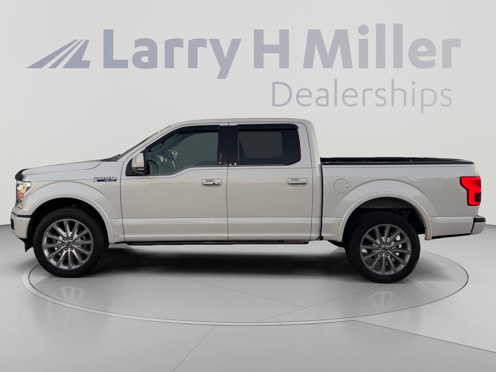 Used 2018 Ford F150 Limited w/ Trailer Tow Package AWD/4WD image 2