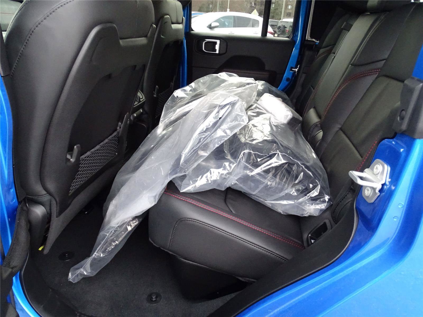 New 2025 Jeep Gladiator Rubicon image 21